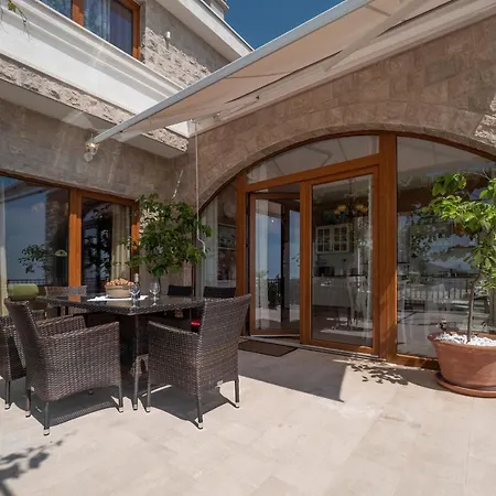 Villa Miracle Zagora Budva